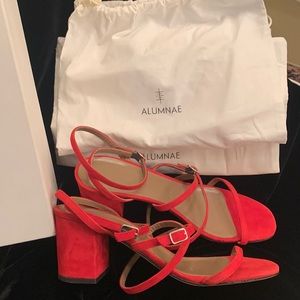 Alumnae size 10 Red Suede Camoscio Heels